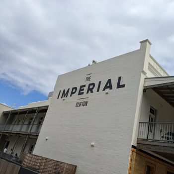 the imperial hotel at clifton illawarra from the outside